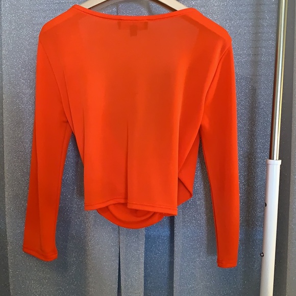 Lulu’s Top - Picture 3 of 4